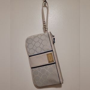 Nine West wristlet 9.5"x5.5"